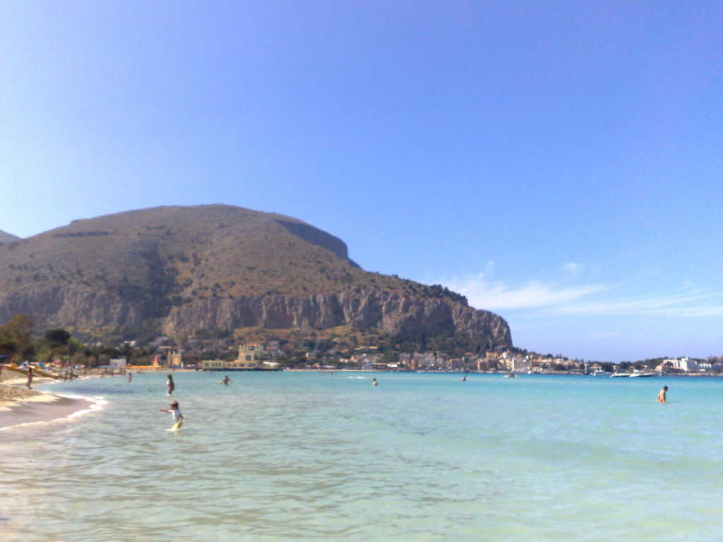 The many beaches of Palermo are enchanting and fantastic- Ai Vicerè